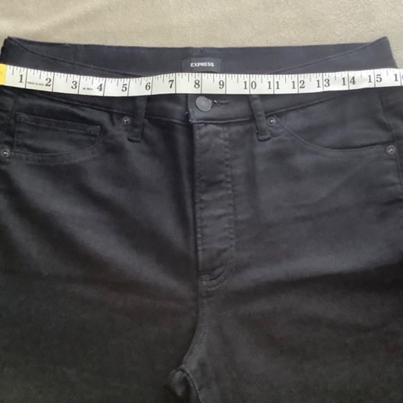 Express (NWOT) Knit Supersoft Skinny Mid Rise Jeans - Picture 4 of 7